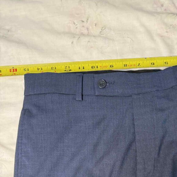 Calvin Klein Navy Blue Wool Two-Piece Suit - 36R & 30x30 - Picture 8 of 12